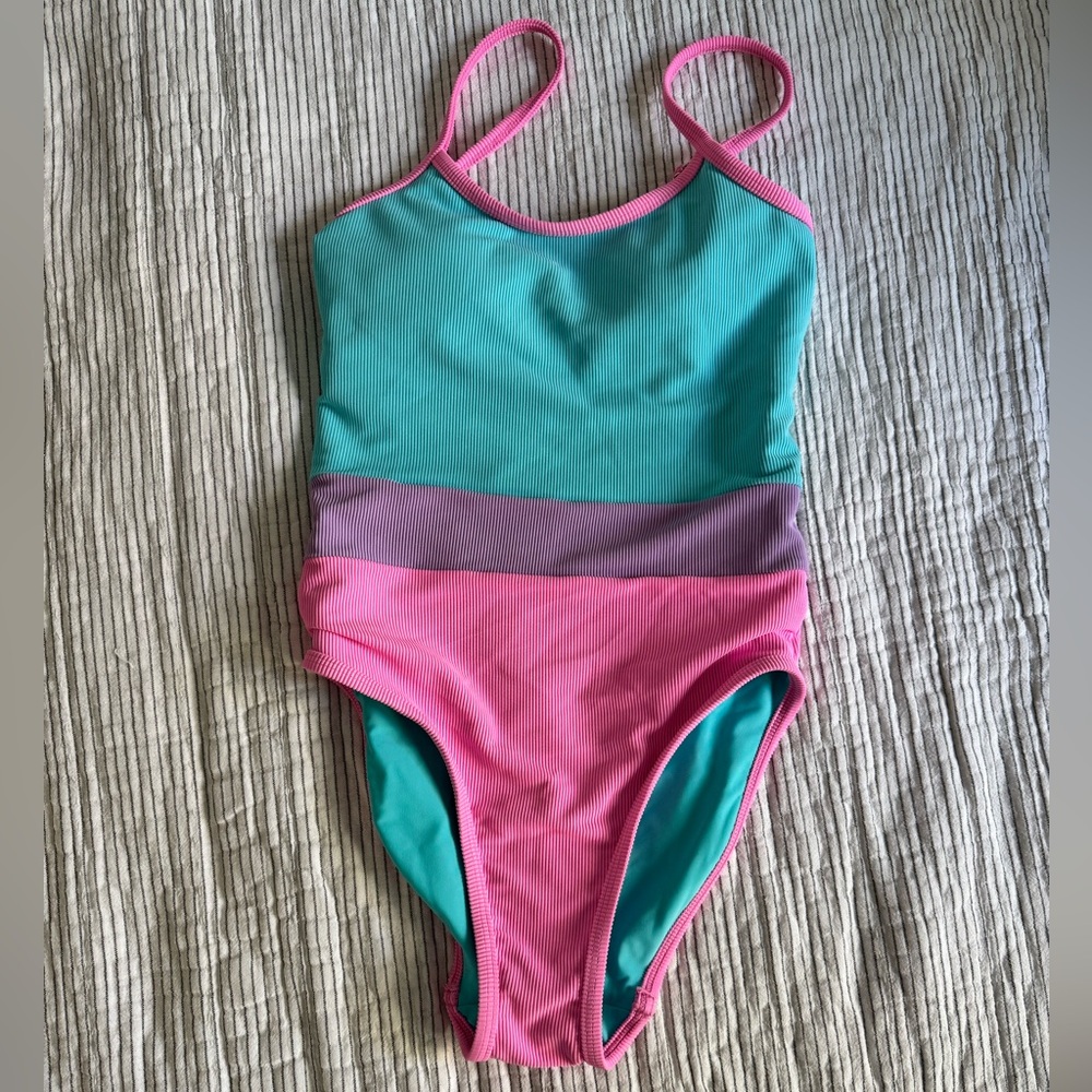 NWT LainSnow One-Piece size Small “Cotton Candy”